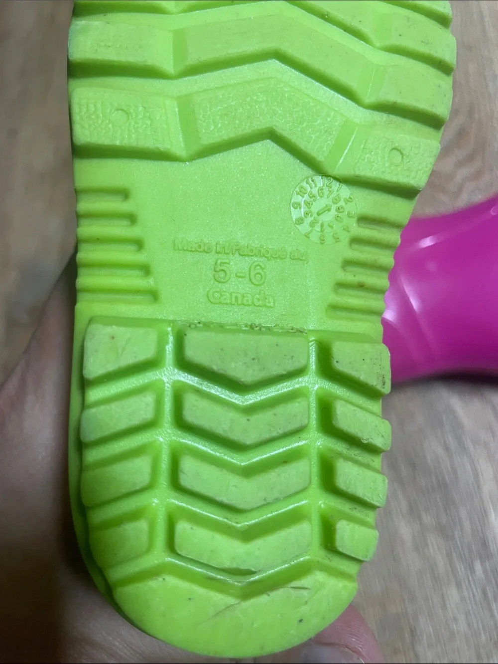 Unbranded Rain Boots Rubber Neon Pink Green 5-6 Toddler Waterproof